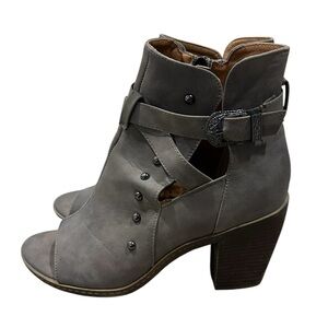 Women’s Vintage 93 Open Toe Booties